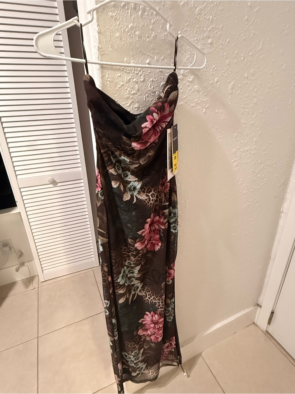 Forever 21 Black Floral Foldover Dress